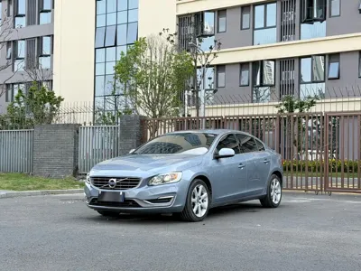 Volvo S60 · 2017 год