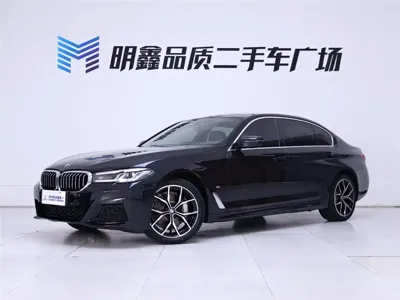 BMW 5 Series 2024, 36700 км, за 273000 CNY