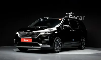 Kia Canival · 2023 год
