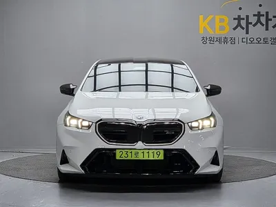 BMW M5 2025, 8906 км, за 185000000 KRW - фото 3
