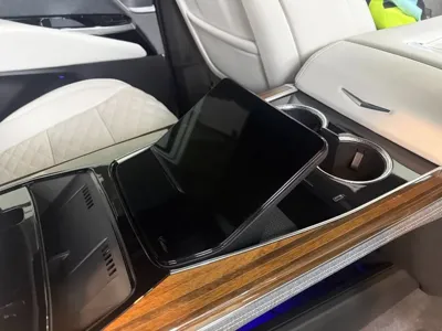 Cadillac Escalade 2025, 2500 км, за 172500000 KRW - фото 6