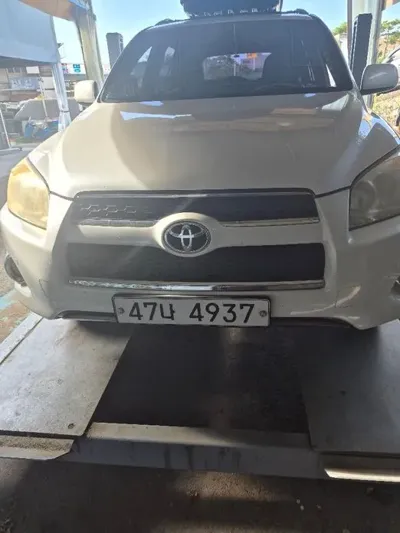 Toyota RAV4 2011, 189948 км, за 8900000 KRW - фото 1