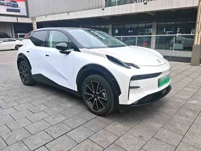 Zeekr X 2024, 5000 км, за 101600 CNY