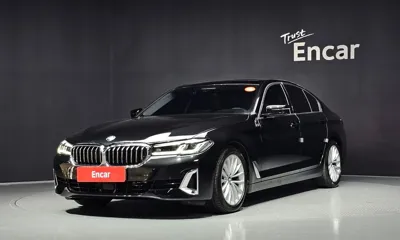 BMW 5-Series · 2023 год
