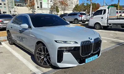 BMW i7 · 2023 год
