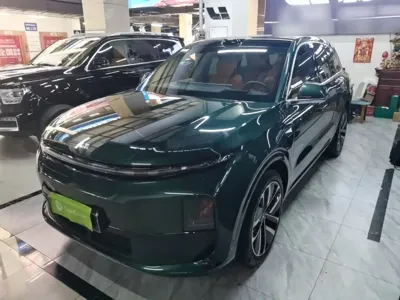 Li Auto Li L6 · 2024 год