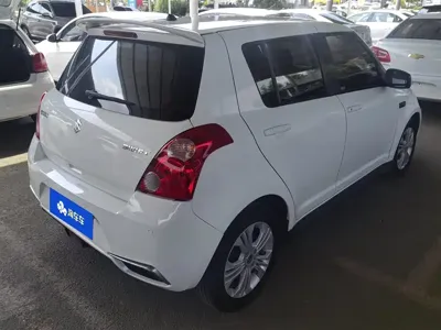Suzuki Swift 2016, 71200 км, за 22799 CNY