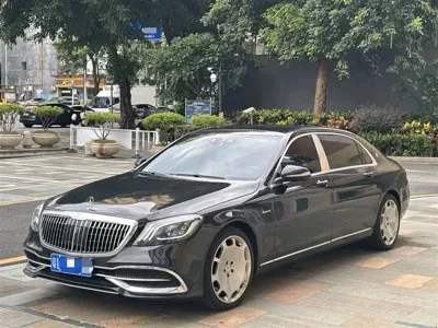 Mercedes-Benz S-Class · 2015 год
