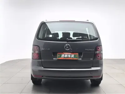 Volkswagen Touran 2014, 78700 км, за 23900 CNY