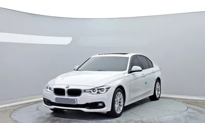 BMW 3-Series · 2016 год