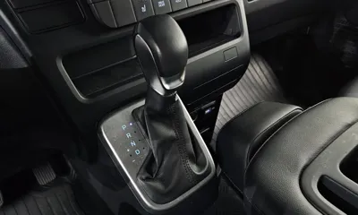 Hyundai Staria 2022, 43939 км, за 23000000 KRW - фото 9