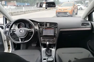 Volkswagen Golf 2015, 108200 км, за 47048.75 CNY - фото 12