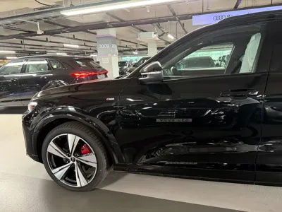 Audi Q5 2025, 10 км, за 83000000 KRW