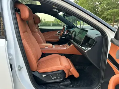 NETA Neta L 2024, 45000 км, за 82800 CNY