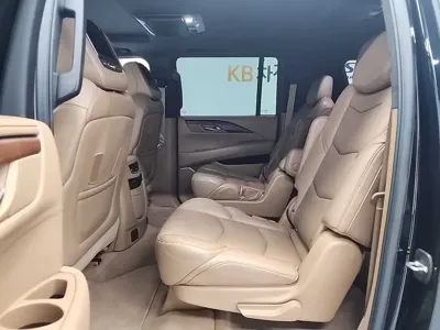 Cadillac Escalade 2017, 126993 км, за 32500000 KRW - фото 12