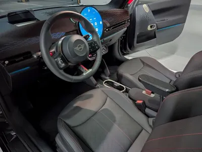 MINI Cooper 2025, 9900 км, за 45960000 KRW - фото 9