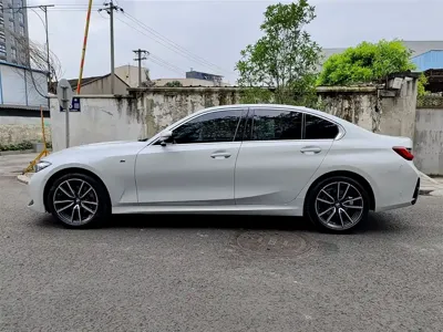 BMW 3 Series 2025, 11000 км, за 175799 CNY
