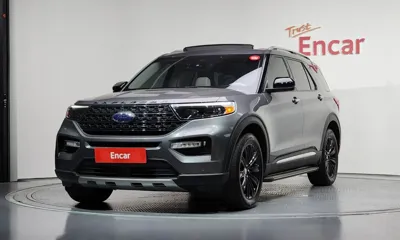 Ford Explorer · 2021 год