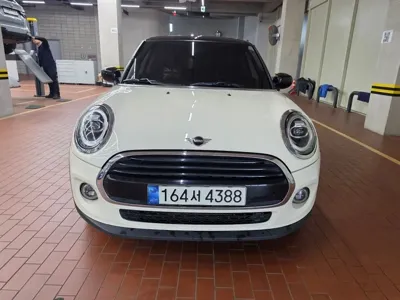 MINI Cooper · 2021 год