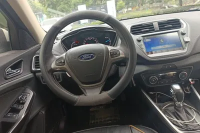 Ford Escort 2017, 68900 км, за 30253.91 CNY - фото 11