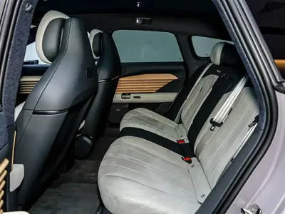 奥迪AUDI 奥迪E5 Sportback 2025, 8800 км, за 252000 CNY - фото 11