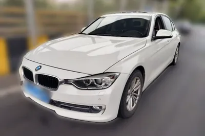 BMW 3 Series 2015, 92700 км, за 54023.46 CNY - фото 1