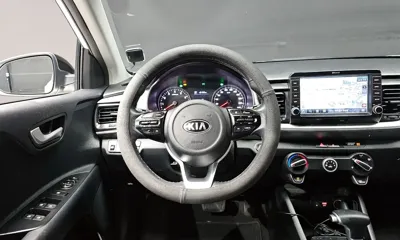Kia Stonic 2018, 88378 км, за 10500000 KRW - фото 13