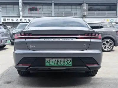 BYD Han 2022, 55000 км, за 75800 CNY