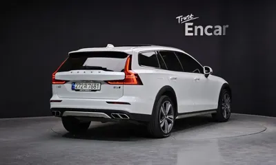Volvo V60 2021, 47649 км, за 34990000 KRW - фото 2