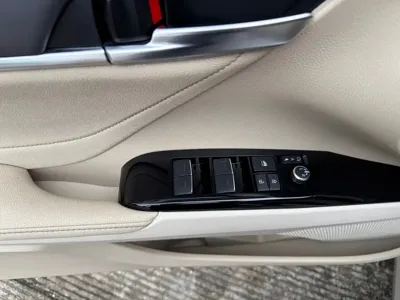 Toyota Camry 2021, 33000 км, за 92800 CNY - фото 13