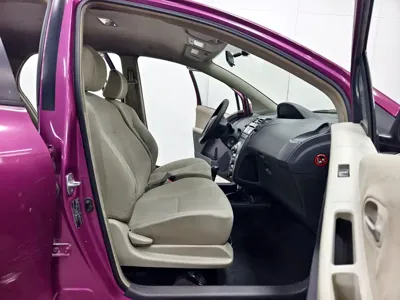 Toyota Yaris 2010, 129000 км, за 10800 CNY - фото 13