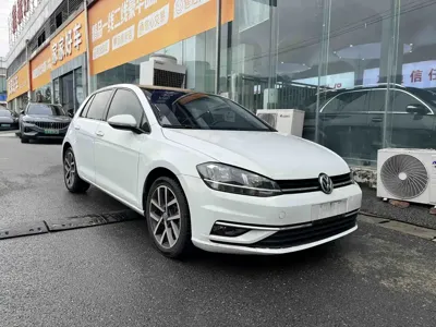 Volkswagen Golf 2020, 56000 км, за 52000 CNY