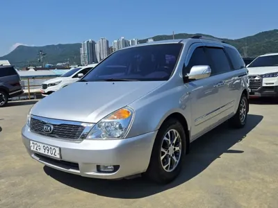 Kia Canival · 2013 год