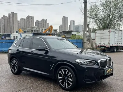 BMW iX3 2023, 50000 км, за 126800 CNY