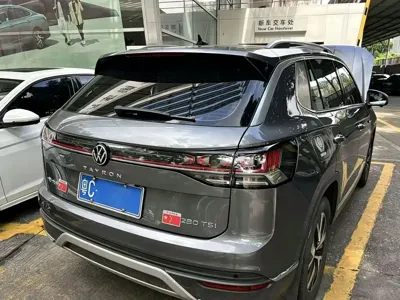 Volkswagen Tayron 2022, 11000 км, за 203800 CNY