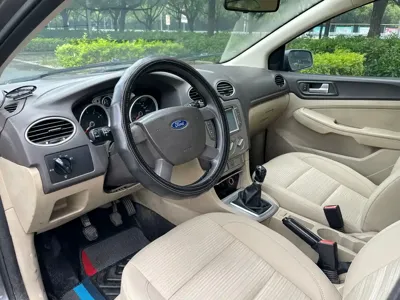 Ford Focus 2014, 161000 км, за 7800 CNY - фото 11