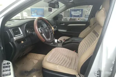Toyota Highlander 2017, 79800 км, за 103005.74 CNY - фото 15