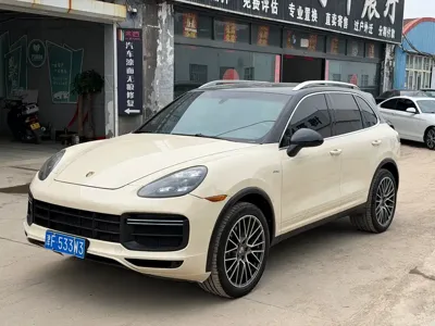 Porsche Cayenne · 2017 год
