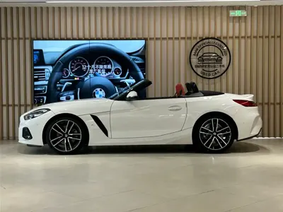 BMW Z4 2025, 800 км, за 389799 CNY - фото 4