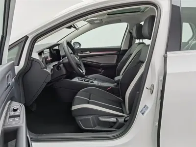 Volkswagen Golf 2025, 3200 км, за 99800 CNY - фото 10