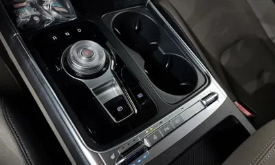 Kia Canival 2025, 9846 км, за 43990000 KRW - фото 9