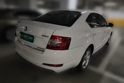 Skoda Octavia 2015, 163600 км, за 32535.08 CNY - фото 6