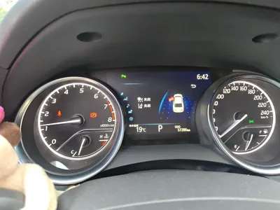 Toyota Camry 2019, 57200 км, за 89561.06 CNY - фото 12