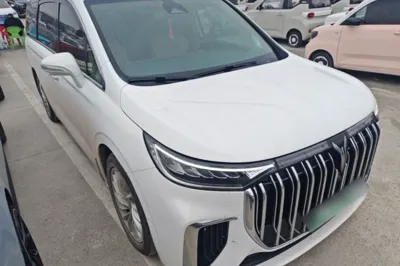 Voyah Dream 2022, 94200 км, за 189694.75 CNY