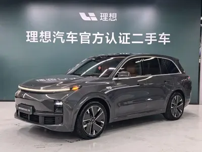 Li Auto Li L8 · 2025 год