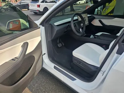 Tesla Model Y 2026, 500 км, за 37440000 KRW - фото 8