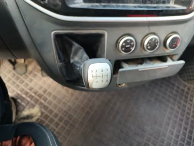 SAIC MAXUS Xintu V80 2019, 128800 км, за 57633.18 CNY - фото 15
