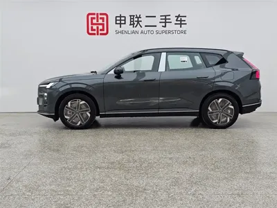 Volvo 沃尔沃XC70插电式混动 2026, 200 км, за 235000 CNY