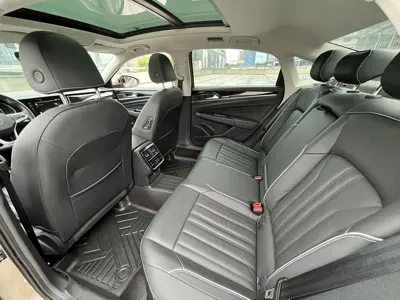 Volkswagen Passat 2022, 64400 км, за 95800 CNY - фото 9