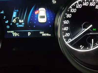 Toyota Camry 2018, 88000 км, за 91901.33 CNY - фото 9